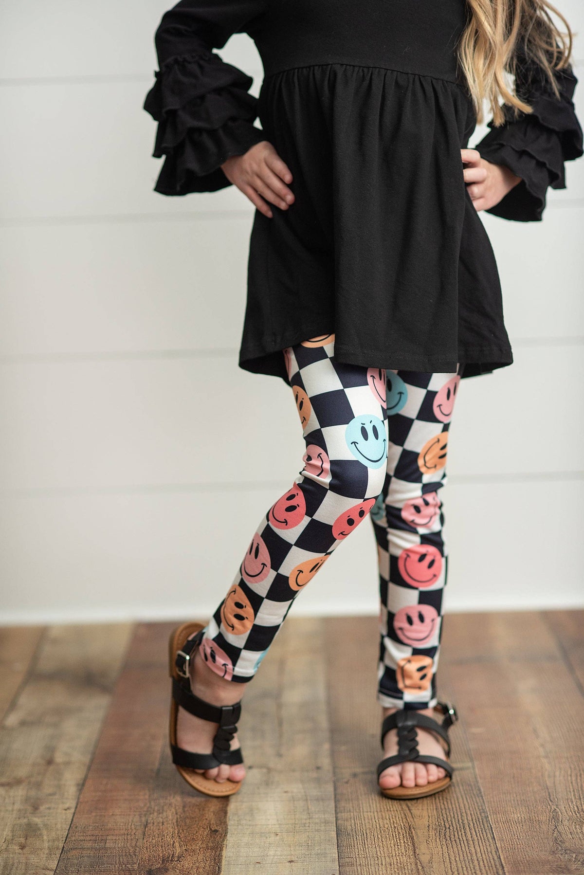 Kids Black & White Check Smiley Face Ruffle Top Leggings Set: 5/6