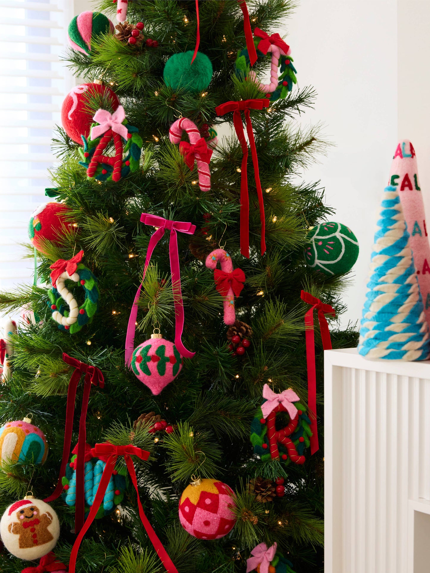 "HO HO HO" ASST/4 ORNAMENTS,MULTI