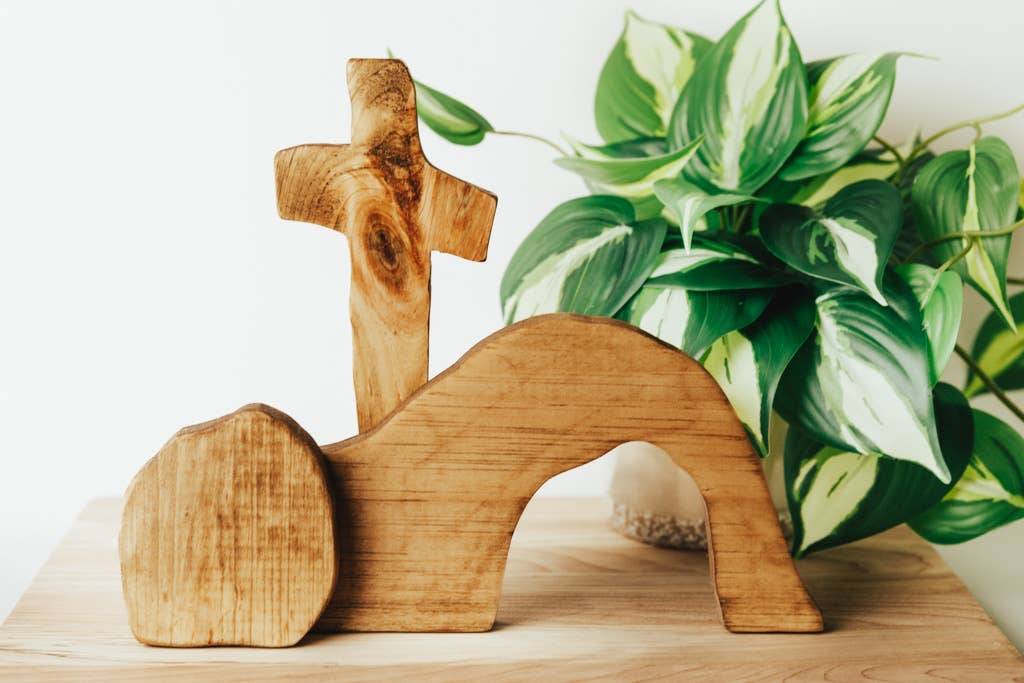 He Lives Wood Decor - Made by Survivors : Light Black