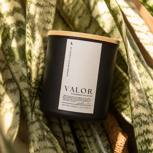 Valor | Mahogany Leather | The Reverence Collection | 9oz: Natural Wood Lid