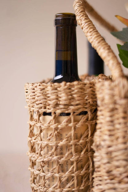 SEAGRASS WINE AND STORAGE BASKET: Brown / Seagrass / 9" x 10.5" x 14.5"t