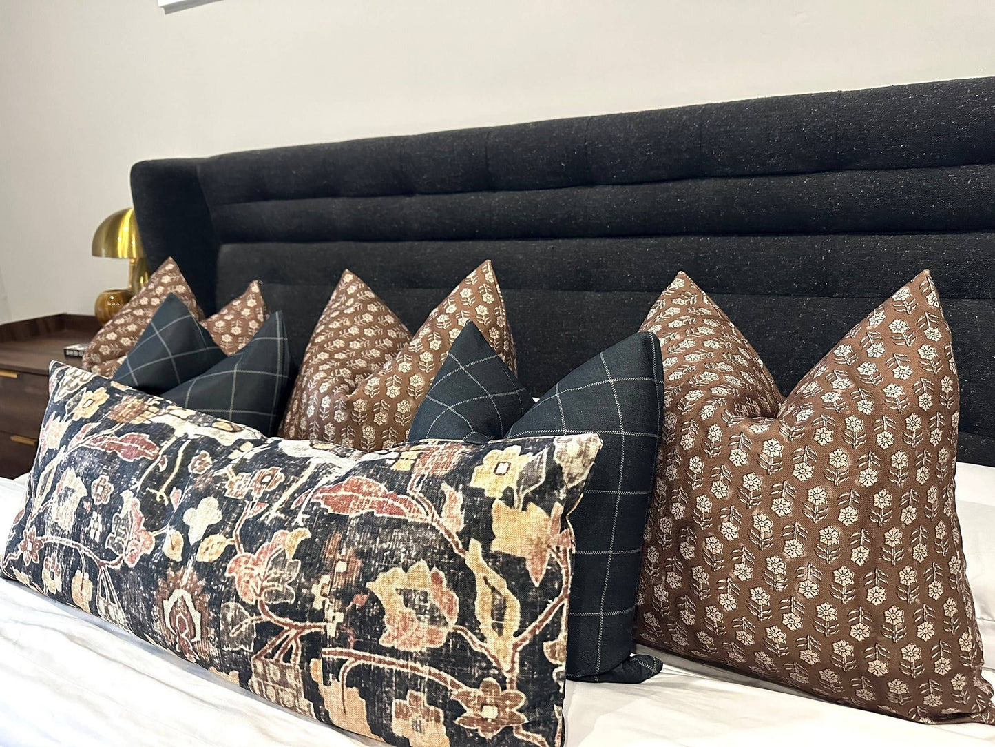 Rowe Pillow Cover: 22x22 Cover Only