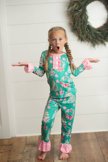 Kids Green & Pink Ruffle Nutcracker Comfy Lounge Play Set: 7/8